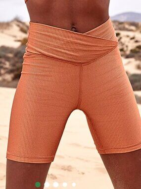 Aerie Ribbed Shine High Waisted Crossover 7” Bike Short